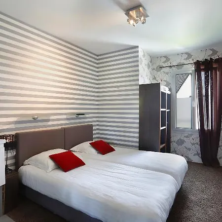 Pierre, The Originals Relais Hotel 4*